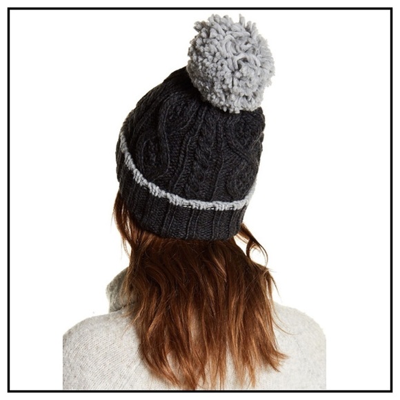 NWT Joe Fresh Cable Knit PomPom Beanie - Picture 3 of 3